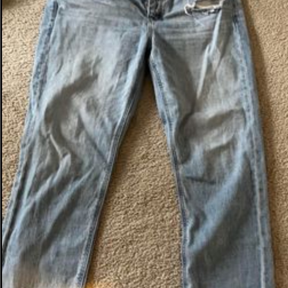 AE Tomgirl jeans